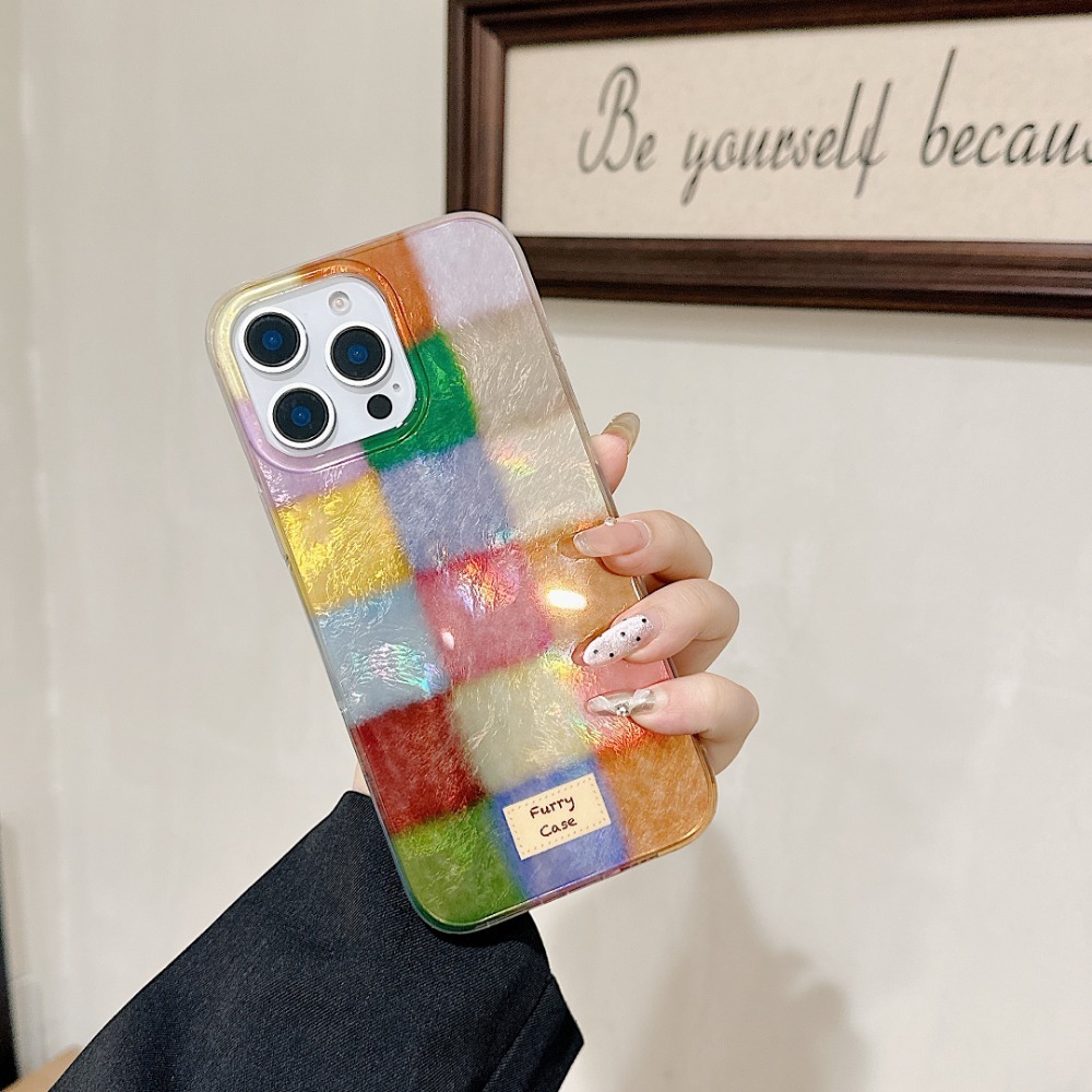 غطاء هاتف بنمط مربعات ملونة بت - مراجعة Phone Cases Iphone 17 Pro Max وسعره